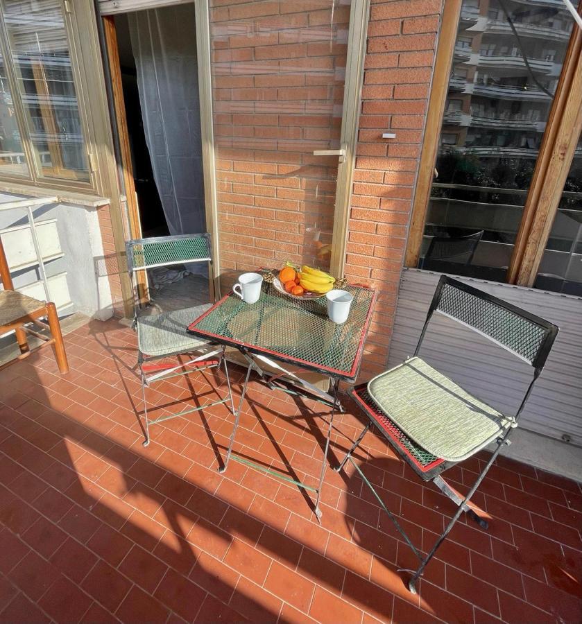 Sunny House Lägenhet Rom Exteriör bild